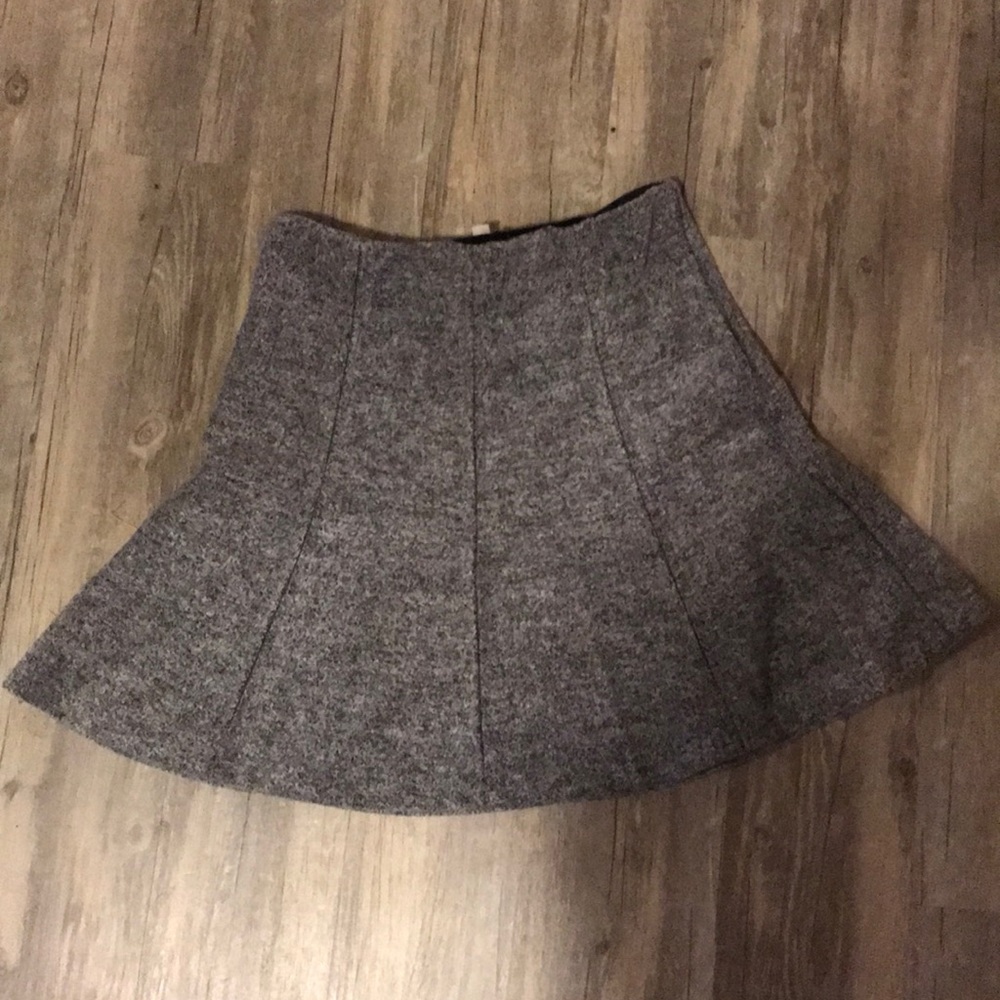 Grey skirt